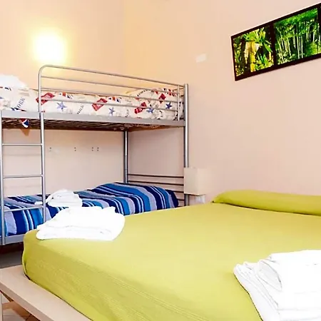 Holidays Hotel 4*